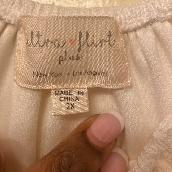 Off white laced dress - Picture 2 of 2